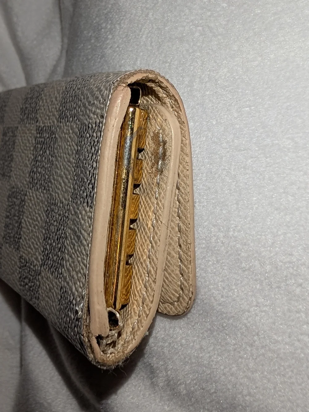 Louis Vuitton Damier Azur Canvas Key Pouch Cream Check Fair Condition